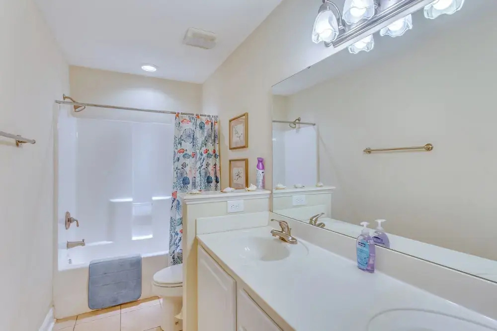 Walk to Seaside: North Myrtle Beach Gem w/ Views!