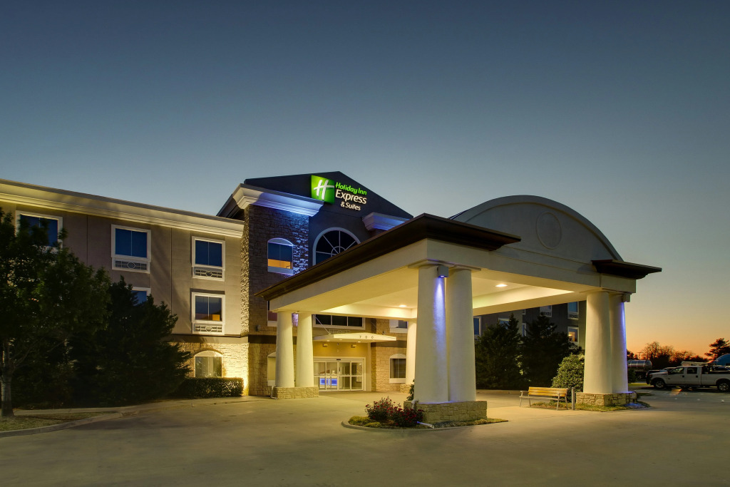 Holiday Inn Express Hotel & Suites Vernon College Area by IHG
