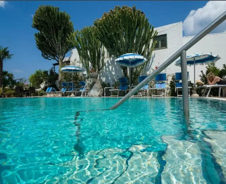 Room in B&B - Standard Double or Twin Room Overlooking Citara Bay