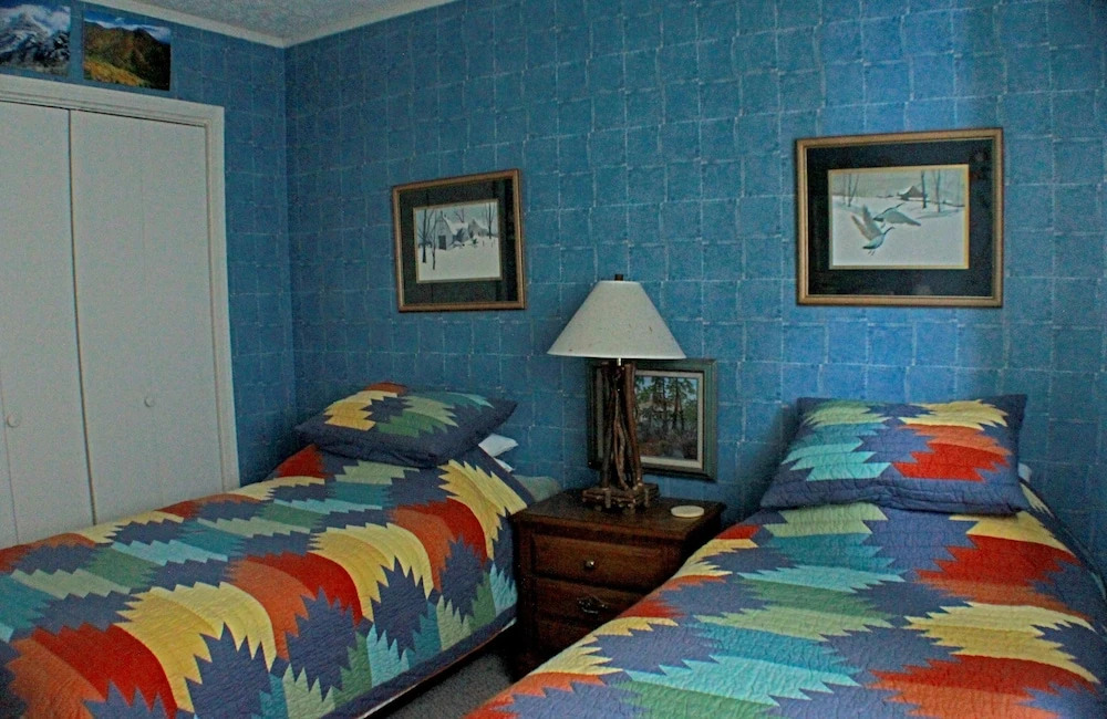 Sugar Ski & Country Club Unit 833 Silver