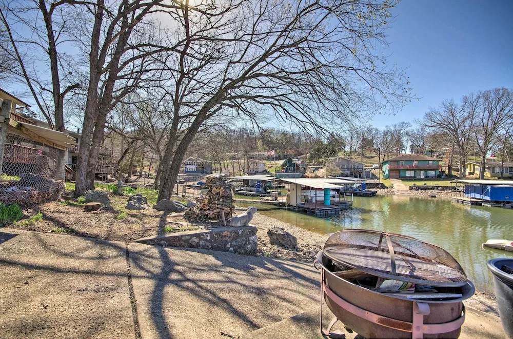 Private Dock, Waterfront Views! Sunrise Beach Home