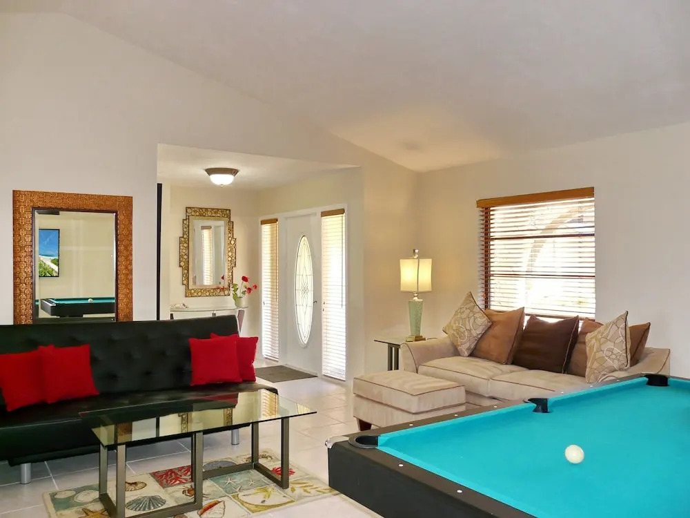 355 Cottage Court