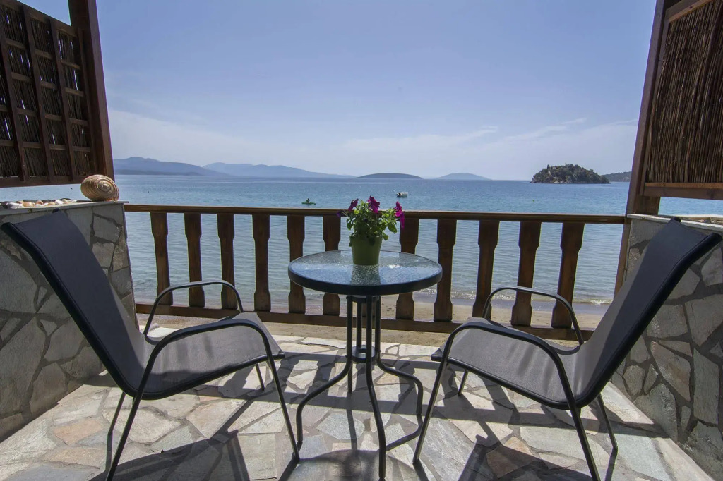 Poseidon Apartments
