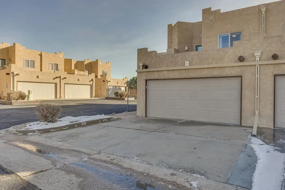 Colorado Springs Townhome ~ 7 Mi to Downtown!