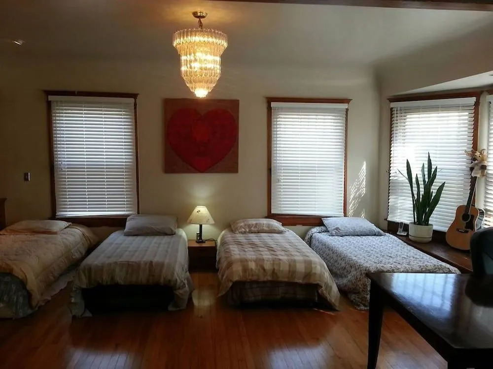 Heart of Koreatown Pilgrim House