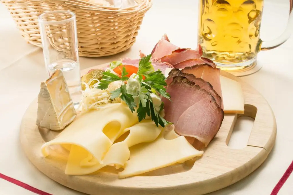 Hotel & Restaurant Waldschloss