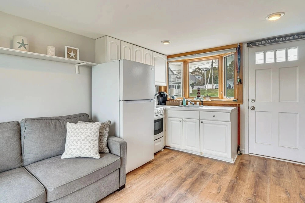 Walk to North Beach! Marsh-view Condo in Hampton