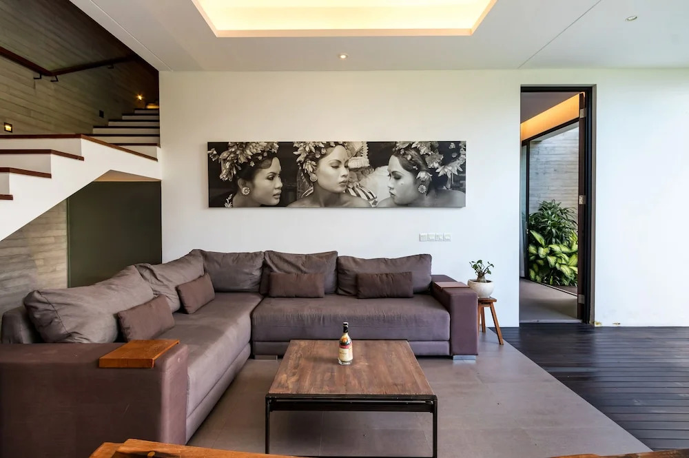 The Swan Villas by Villa Finder