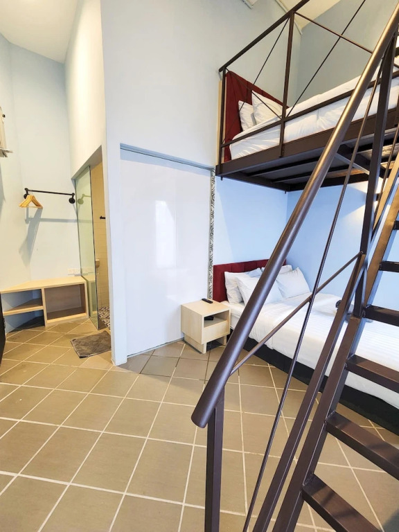 Mac Hotel By Sky Hive