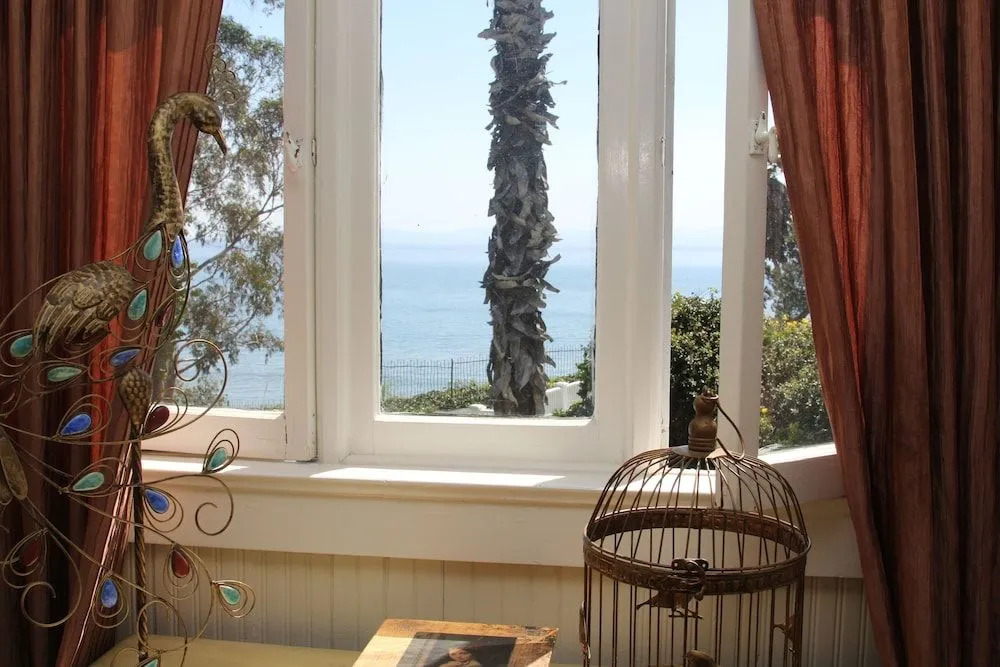 Monarch Cove Inn