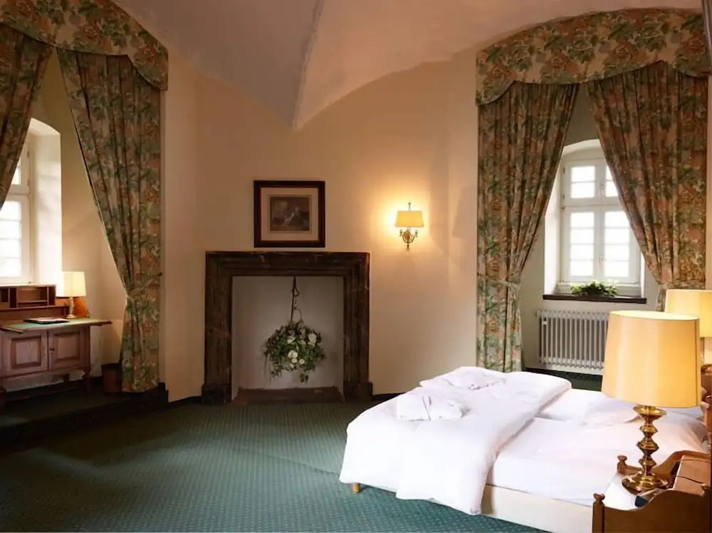 Hotel und Restaurant Burg Schnellenberg