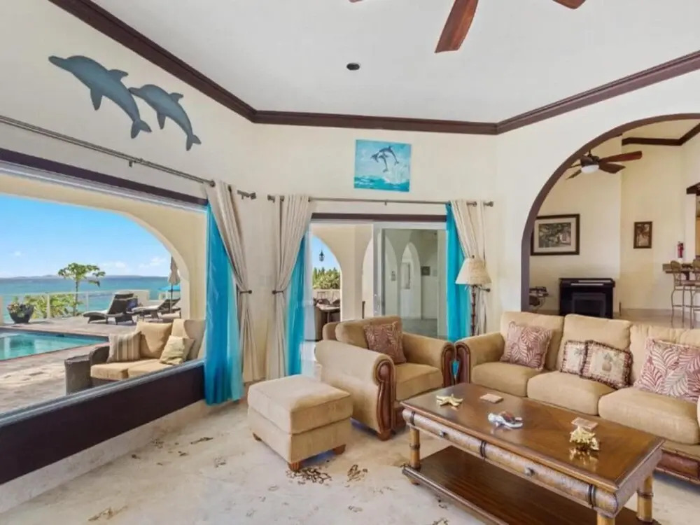 Sunny Vacation Villa 96