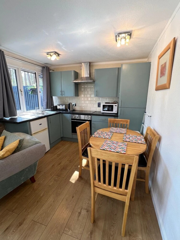 Cosy 2BD Chalet St Ives Holiday Village