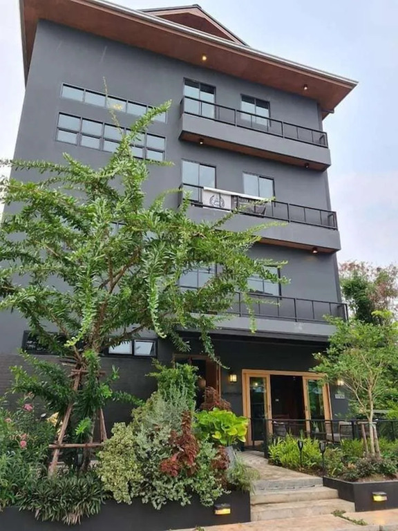 The Lantern Suites
