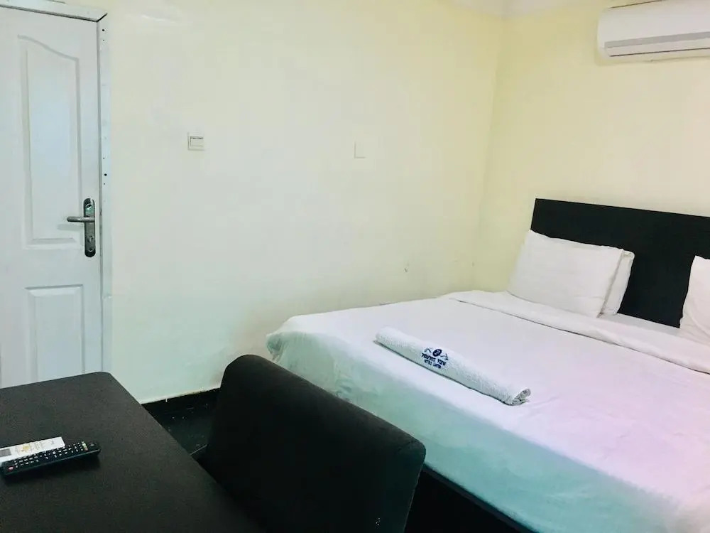 Ikad Hotel and Suite
