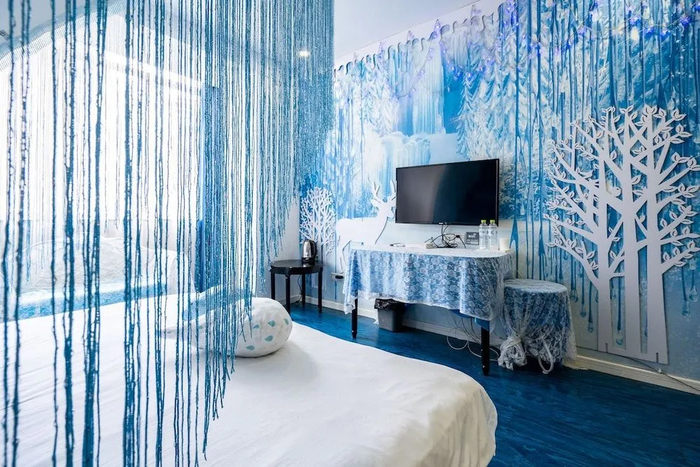 Chongqing Alvin Hotel