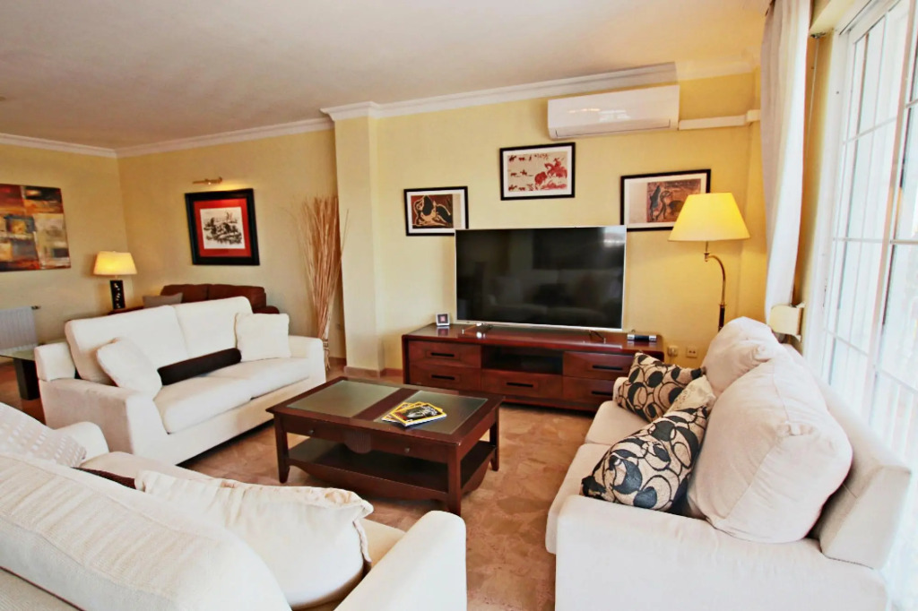TESS Villa Paradise