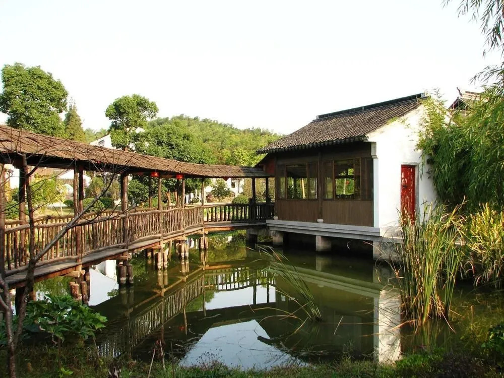 Suzhou Greendoor Resort Hotel