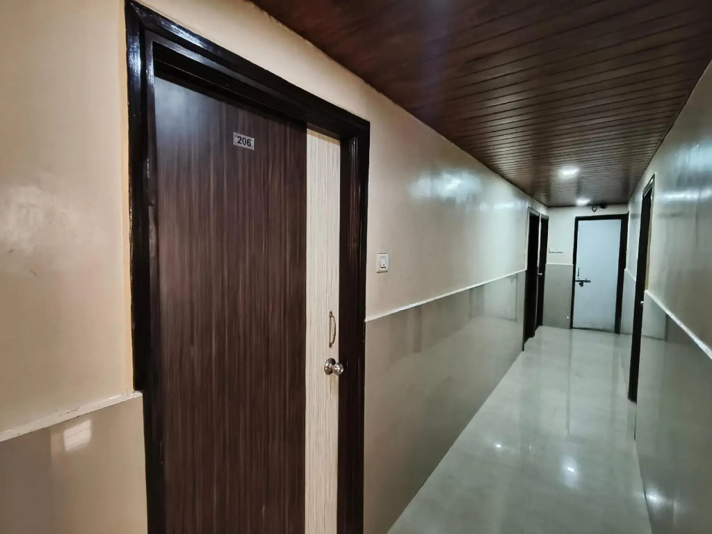 Hotel Girija Residency