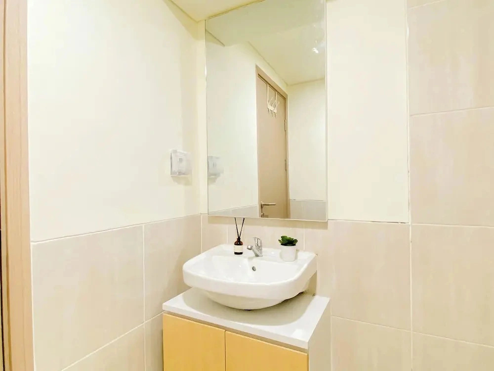 Practical 3Br For 5 Pax At Meikarta District 2 Apartment