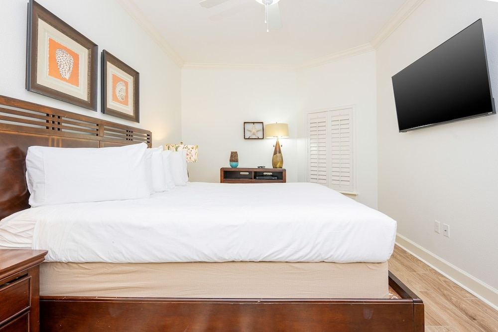 The Oasis 2015 Formerly Phoenix West Ii 2015 3 Bedroom Condo