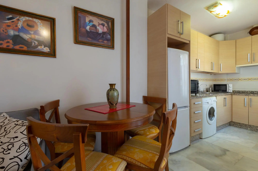 MARINA BEACH - Fantastic apartment with sea views and free WiFi