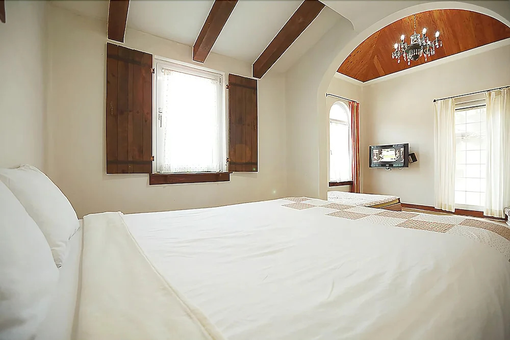 Miallet Pension and Glamping