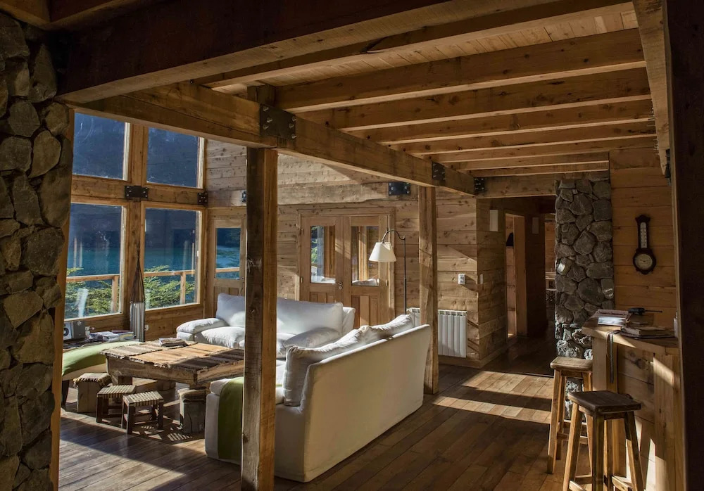 Aguas Arriba Lodge