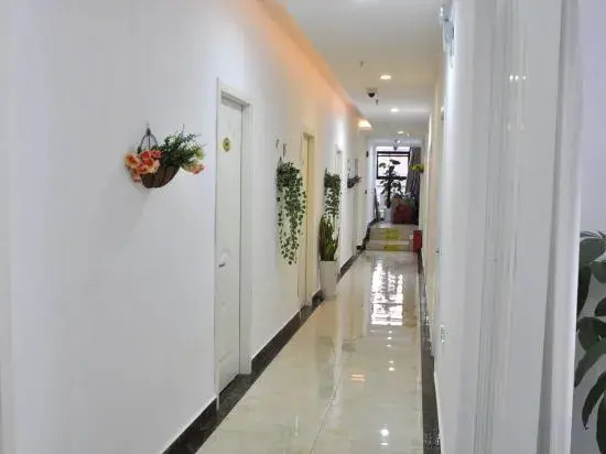 Zsmart Zhishang Hotel (Shanghai North Bund Baoshan Road subway station store)