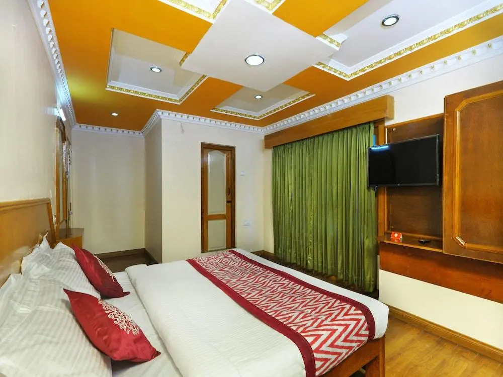 Hotel Gurupriya