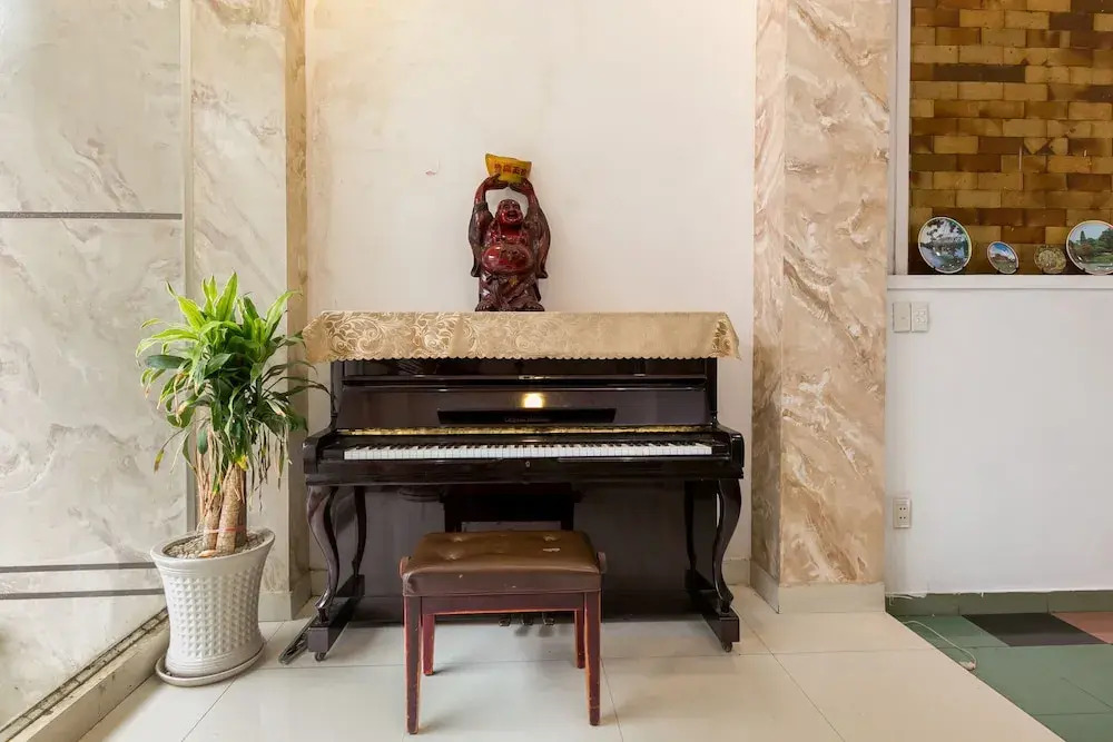Habana Hotel by OYO Rooms