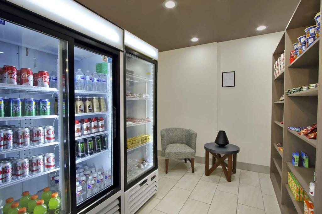 Holiday Inn Express & Suites - Brookshire - Katy Freeway by IHG