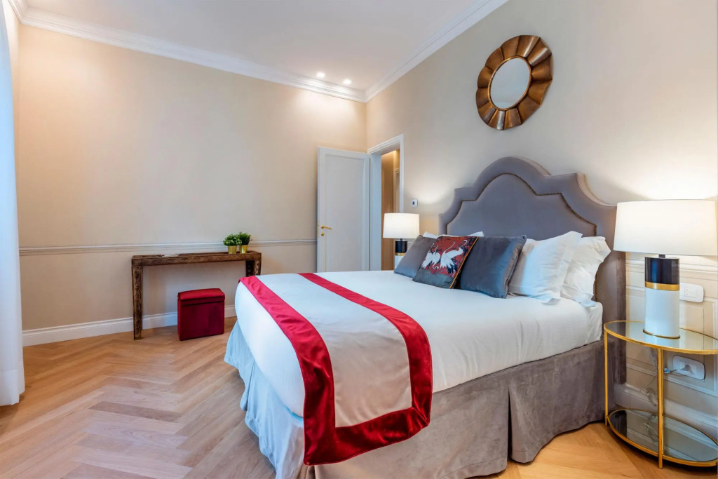 Fantastic 3 BD Apartment Near Santa Maria Novella Via Della Spada