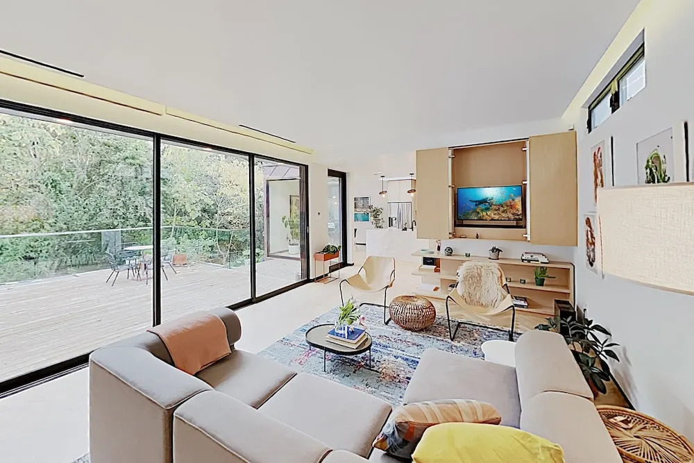 New Listing! South Austin Stunner Off 1st Street 3 Bedroom Home
