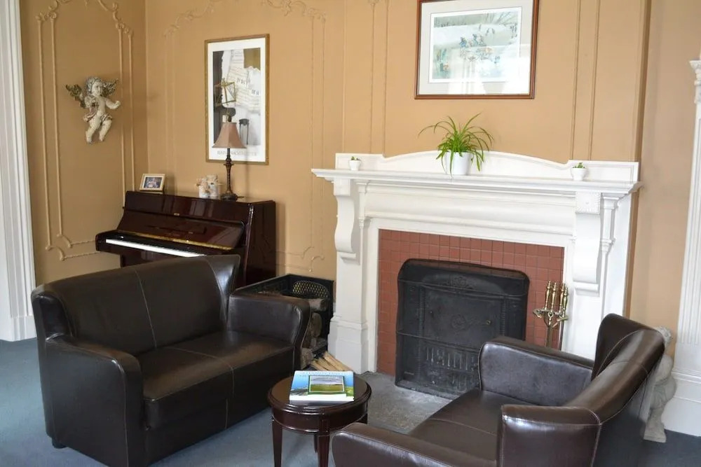 Westover Inn