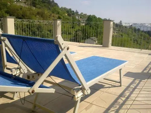 Pernedo Apartments