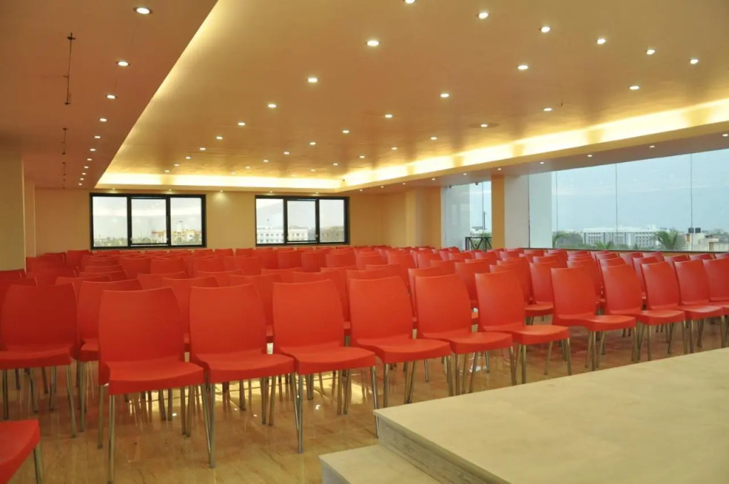 Hotel Tamizh Park
