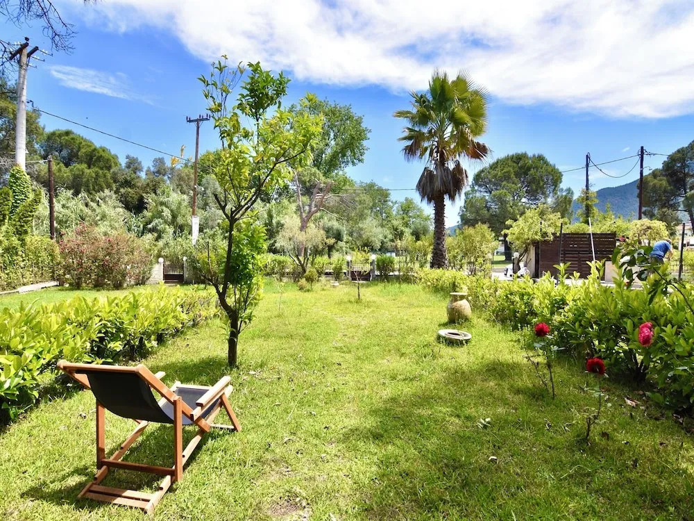 Stylish Maisonette With 3 Bedrooms in Vourvourou, Greece