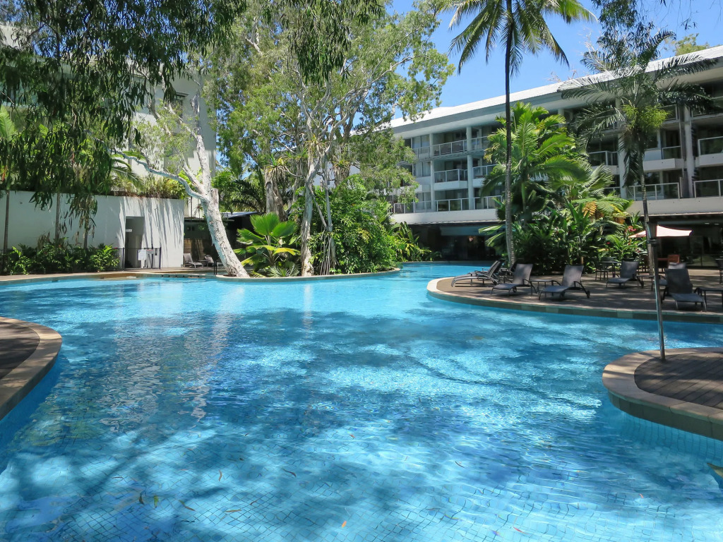 Drift Palm Cove