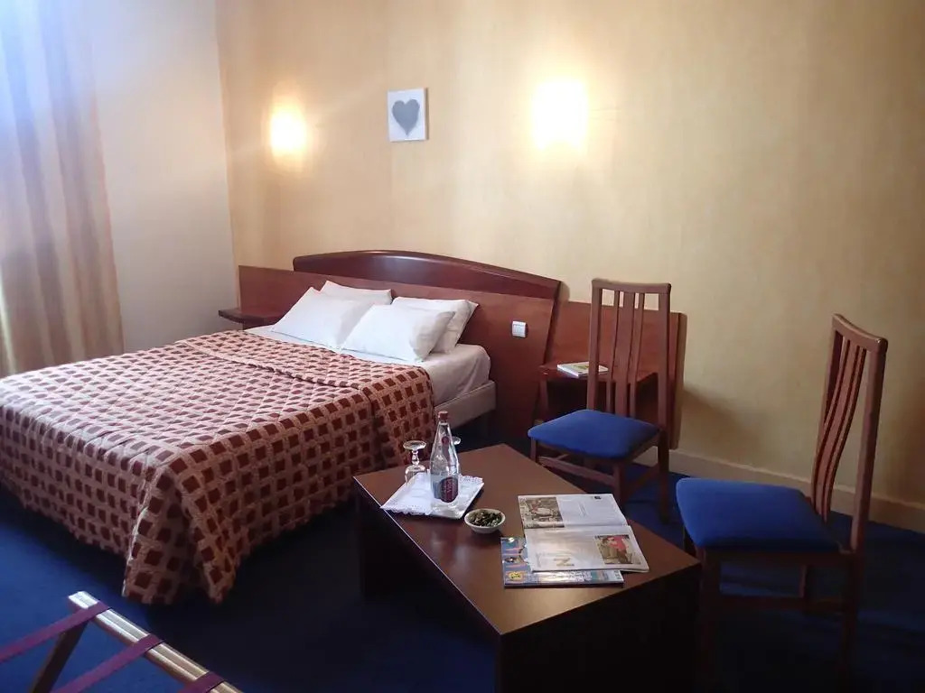Logis Hotels Grand Hotel dOrléans et Restaurant Le Goulu
