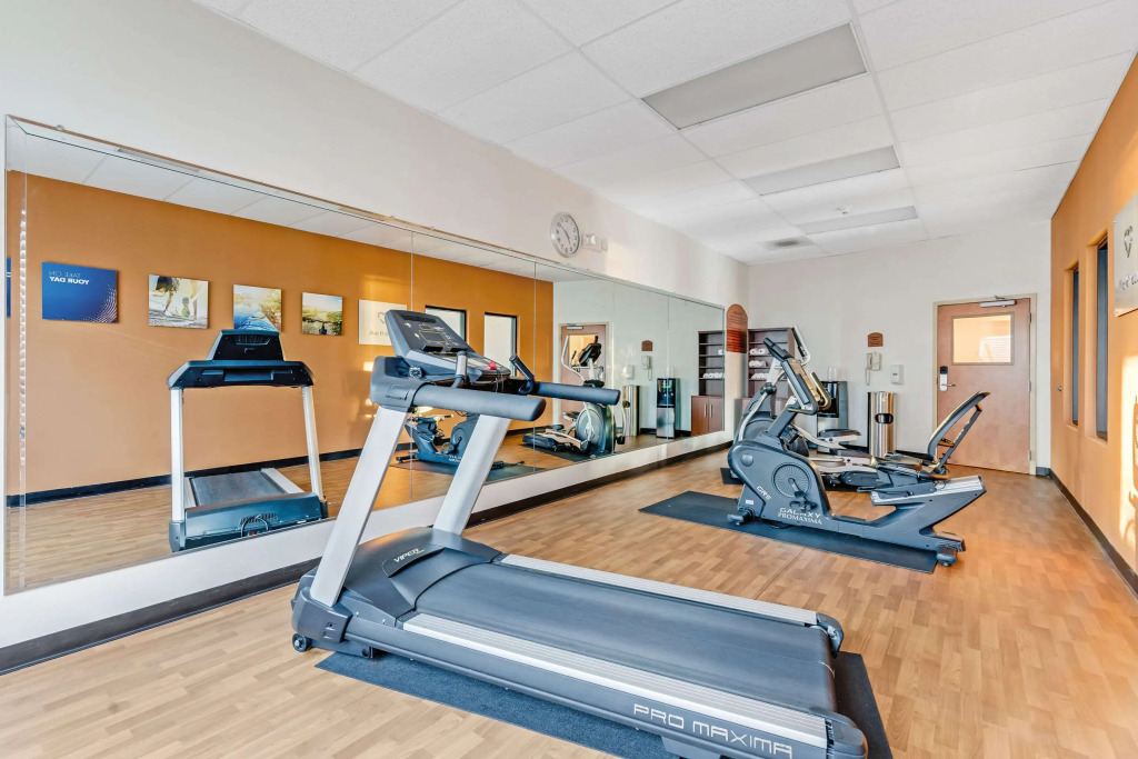 Comfort Suites Murfreesboro Shopping District