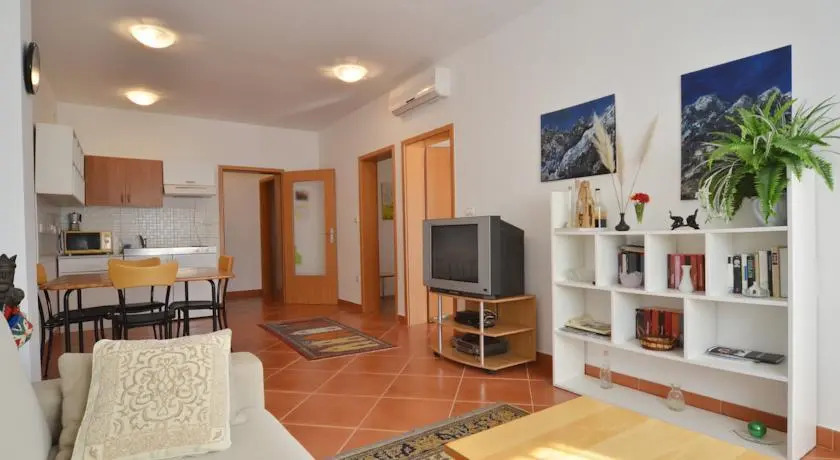 Cuvi Apartment