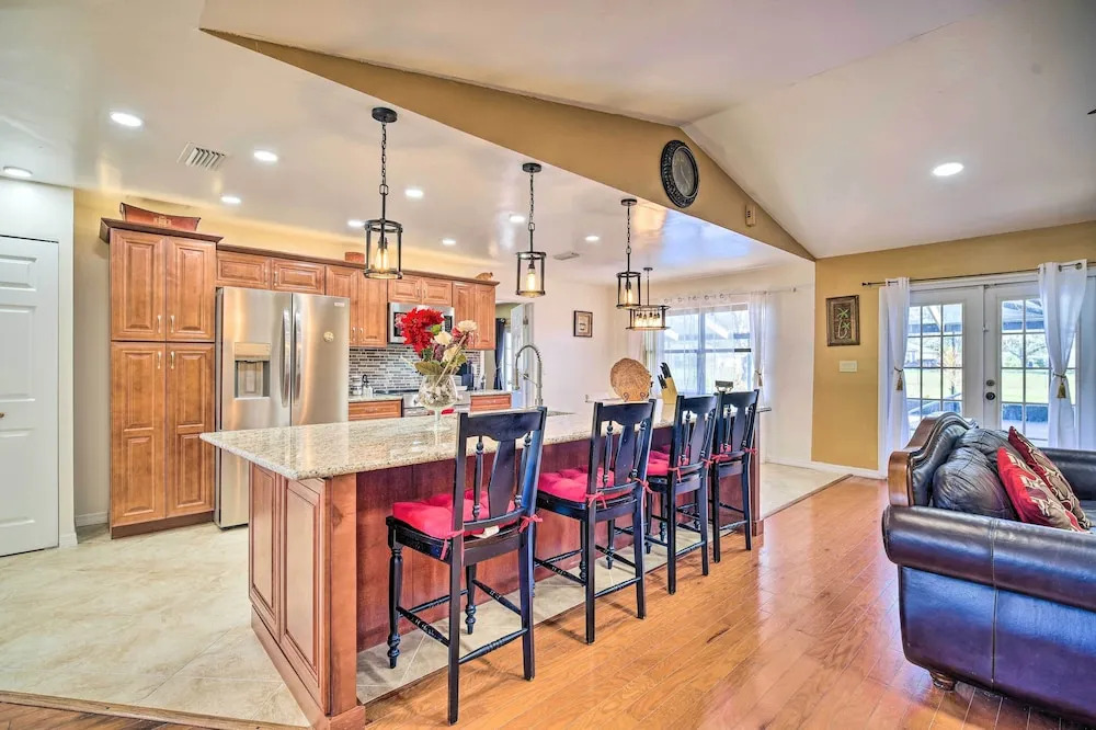 Lanai, Pool & Gas Grill: Sebring Retreat