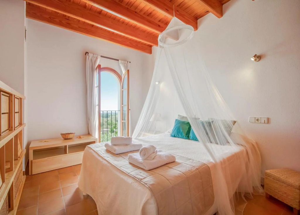 Villa Can Sunyer 5 bedroom villa with views of Las Salines.