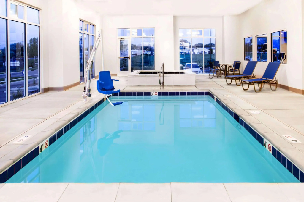 Microtel Inn & Suites By Wyndham Naples Vernal