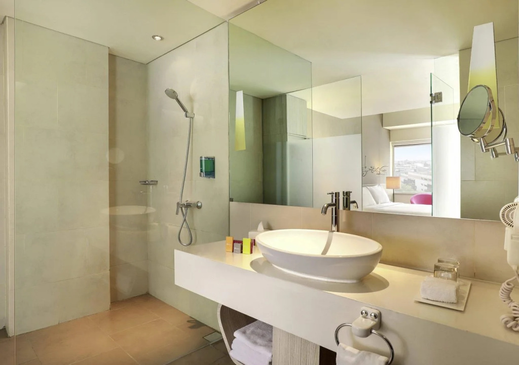 Artotel Harmoni Jakarta
