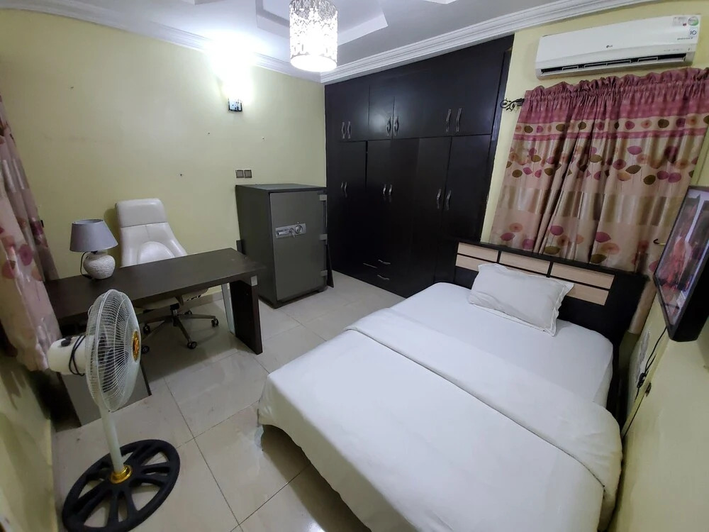 Flat - Sleeps 6 With Parking