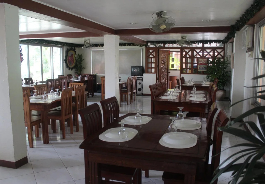 Talisay Green Lake Resort