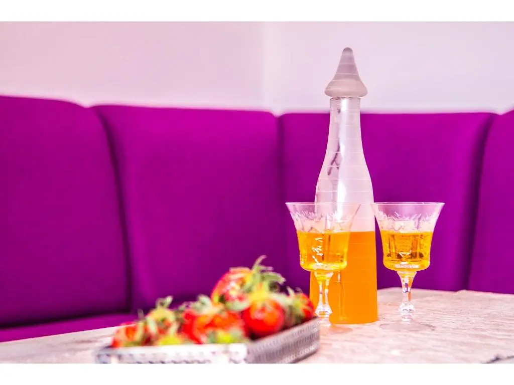 Apartment Liatris