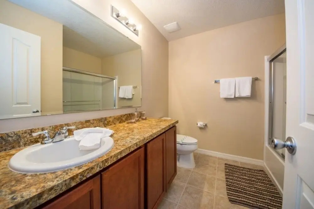 Very Private Pool No Neighbors In Rear! 4 Bedroom Home